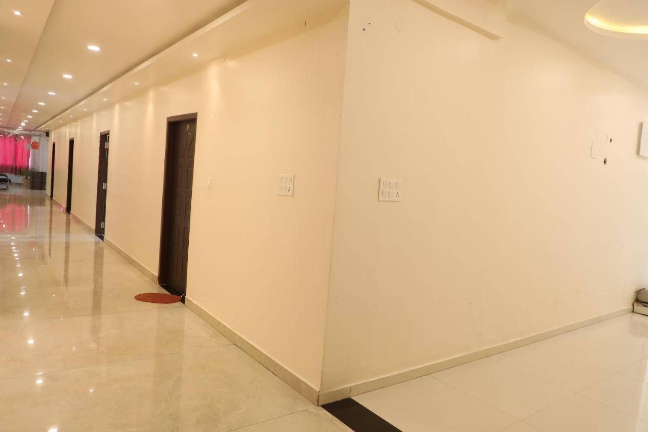 Hotel Shri Siddhivinayak Bina-Etawa Eksteriør billede