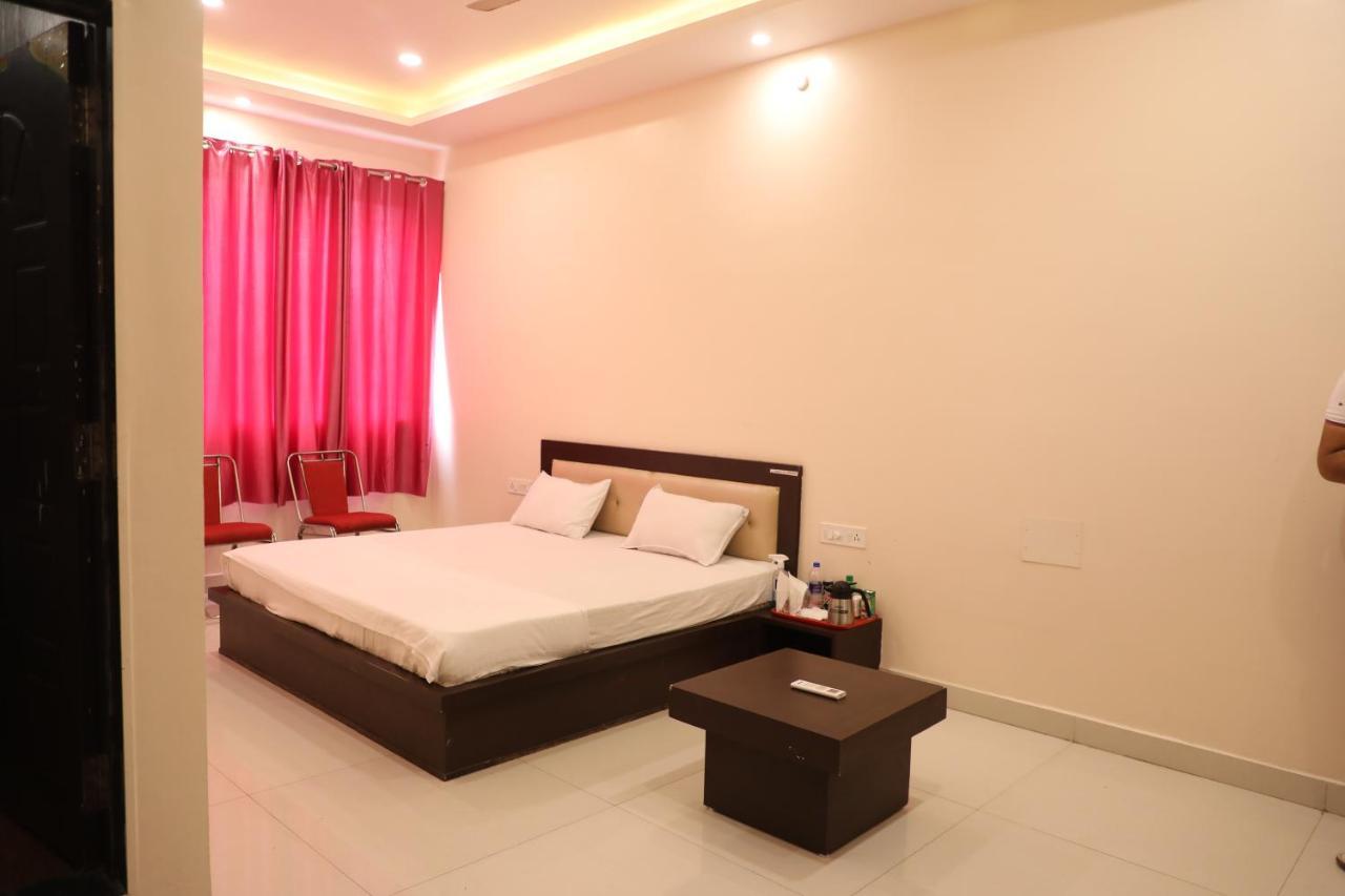 Hotel Shri Siddhivinayak Bina-Etawa Eksteriør billede